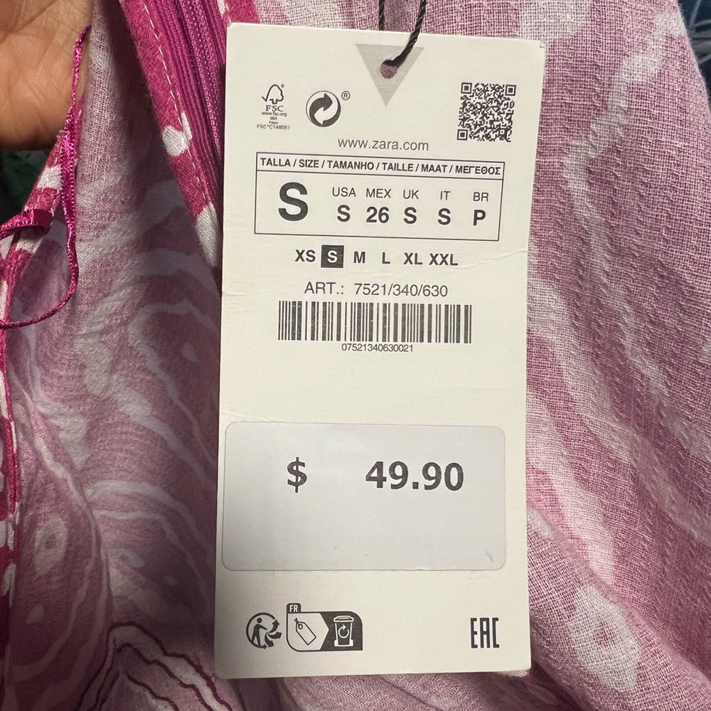 Zara | Fuschia and White Patterned Swim Cover-Up - Picture 6 of 6